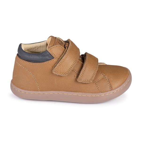 Bota de piel camel con velcros