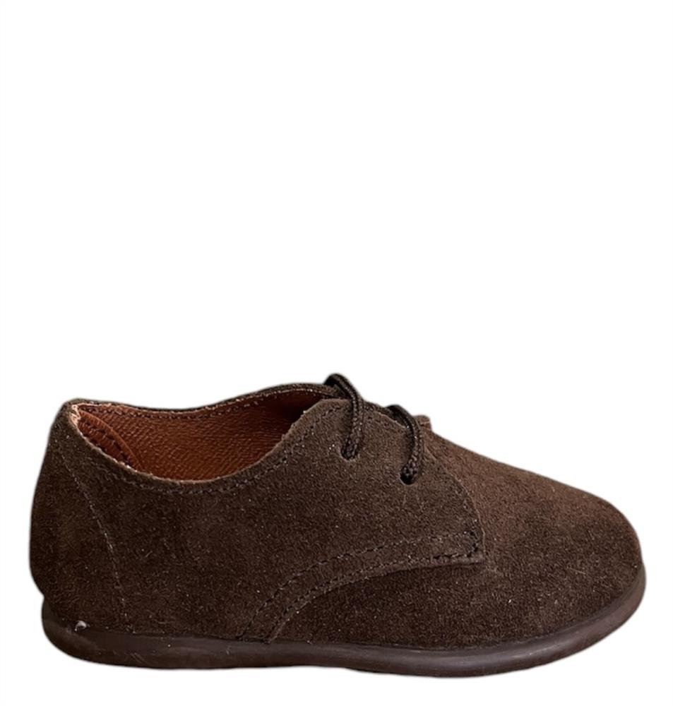 Zapato de piel serraje chocolate con cordones